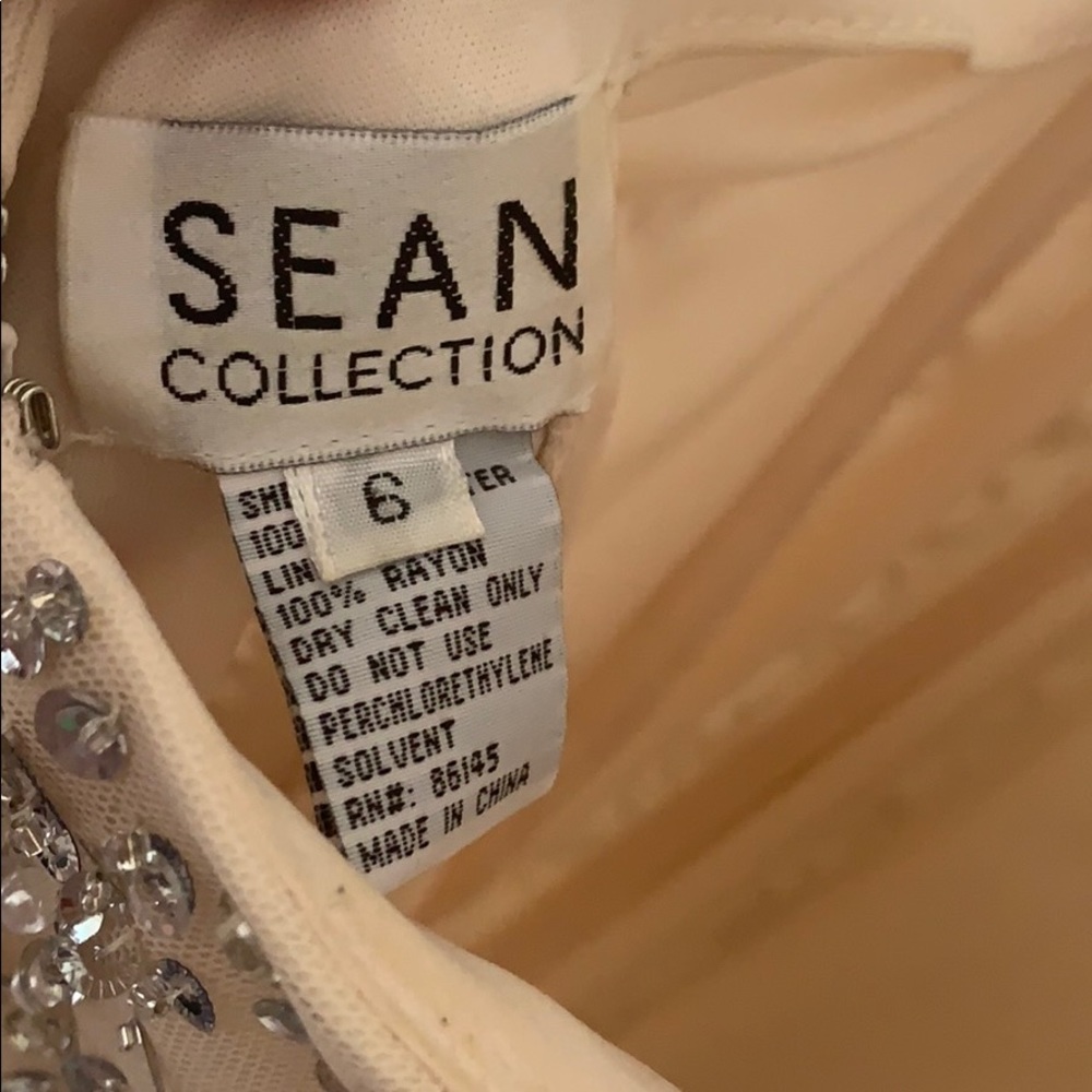 Sean Collection Dress - Picture 10 of 12